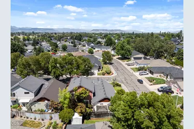2783 Parkwood Village Lane, Central Point, OR 97502 - Photo 33
