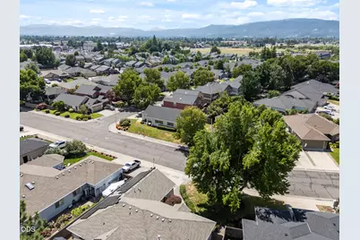 2783 Parkwood Village Lane, Central Point, OR 97502 - Photo 37