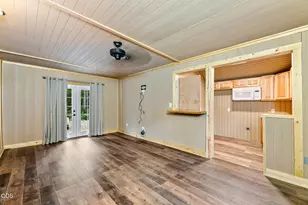 135 Rolling Hills Dr, Grants Pass, OR 97526 - Photo 31