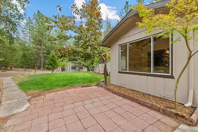 135 Rolling Hills Drive, Grants Pass, OR 97526 - Photo 7