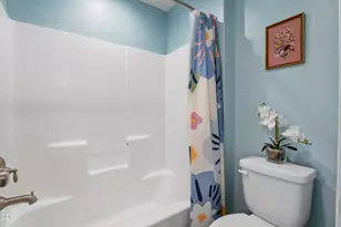 21340 NE Evelyn Pl, Bend, OR 97701 - Photo 21
