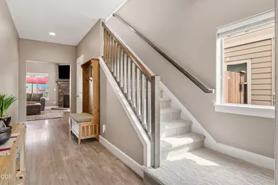 21340 NE Evelyn Place, Bend, OR 97701 - Photo 3