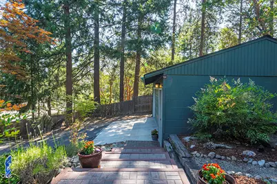 1000 Ivy Lane, Ashland, OR 97520 - Photo 35