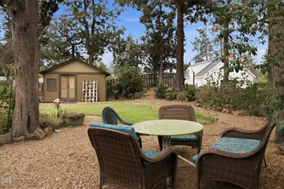 669 NE Lafayette Avenue, Bend, OR 97701 - Photo 23