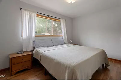 669 NE Lafayette Avenue, Bend, OR 97701 - Photo 9