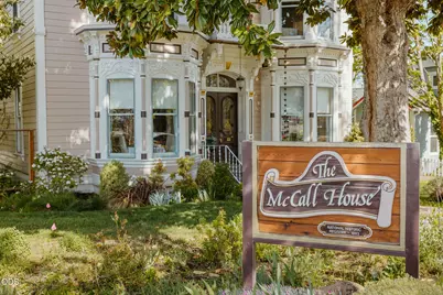 153 Oak Street, Ashland, OR 97520 - Photo 1