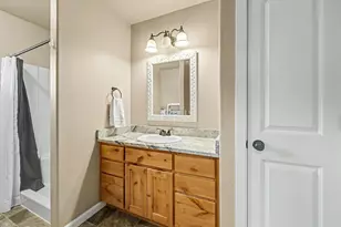 1003 SE Grandview Ave, Grants Pass, OR 97527 - Photo 39