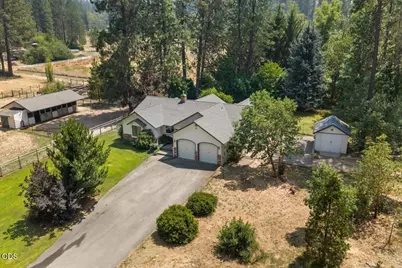 4809 E Evans Creek Road, Rogue River, OR 97537 - Photo 29