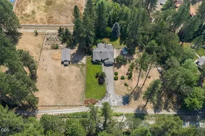 4809 E Evans Creek Road, Rogue River, OR 97537 - Photo 31