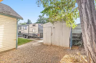 506 W Clark St, Medford, OR 97501 - Photo 23