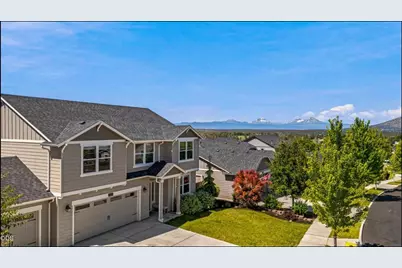 4594 SW Volcano View Way, Redmond, OR 97756 - Photo 3