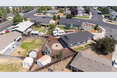 3404 SW Pumice Avenue, Redmond, OR 97756 - Photo 25