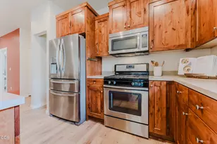 640 SE Reed Market Rd, Bend, OR 97702 - Photo 13