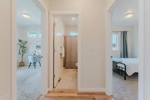 640 SE Reed Market Rd, Bend, OR 97702 - Photo 29