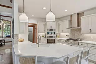 2721 NW Champion Cir, Bend, OR 97703 - Photo 21