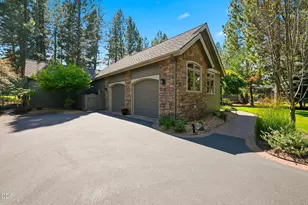 2721 NW Champion Cir, Bend, OR 97703 - Photo 5