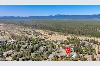 62768 NW Sand Lily Way, Bend, OR 97703 - Photo 33
