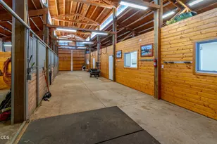 60445 Billadeau Rd, Bend, OR 97702 - Photo 29
