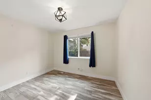 1564 NW Elgin Ave, Bend, OR 97703 - Photo 25