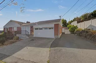 605 Hillside Ave, Klamath Falls, OR 97601 - Photo 29