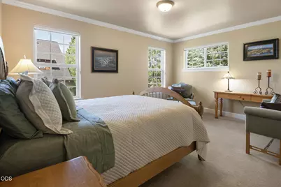 19350 SW Laurelhurst Way, Bend, OR 97702 - Photo 19