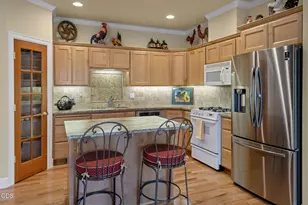 19350 S W Laurelhurst Way, Bend, OR 97702 - Photo 9