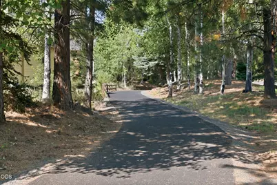 19350 SW Laurelhurst Way, Bend, OR 97702 - Photo 35