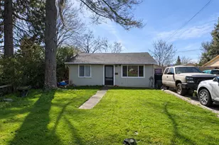 1035 SW I St, Grants Pass, OR 97526 - Photo 1