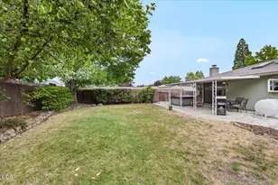 2978 Seckel St, Medford, OR 97504 - Photo 23