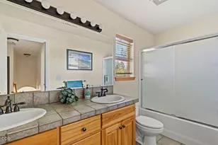 61119 Lodgepole Dr, Bend, OR 97702 - Photo 23