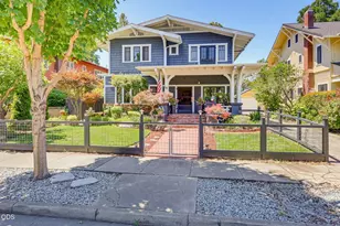 19 Geneva St, Medford, OR 97504 - Photo 1