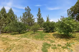 304 SE Crestview Ln, Madras, OR 97741 - Photo 25