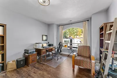 1921 NW Crown Street, Grants Pass, OR 97526 - Photo 21