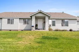 689 NE Savannah Dr, Bend, OR 97701 - Photo 5