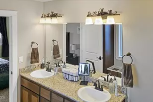 3229 Pecan Ct, Medford, OR 97504 - Photo 23