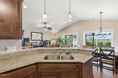 3229 Pecan Court, Medford, OR 97504 - Photo 15
