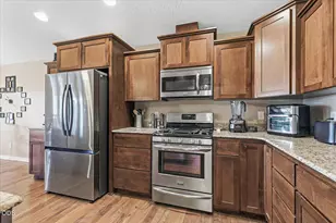 3229 Pecan Ct, Medford, OR 97504 - Photo 15