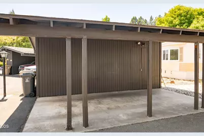 112 Briarwood Way, Grants Pass, OR 97526 - Photo 29