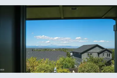 4471 SW Majestic Avenue, Redmond, OR 97756 - Photo 9