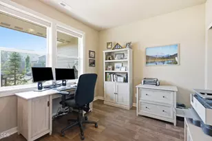 4471 SW Majestic Ave, Redmond, OR 97756 - Photo 5
