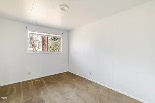 60866 Granite Dr, Bend, OR 97702 - Photo 15