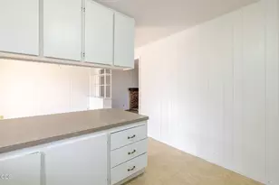 60866 Granite Dr, Bend, OR 97702 - Photo 13