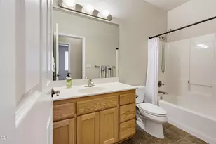 1007 Highbury Dr, Medford, OR 97501 - Photo 21