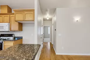 1007 Highbury Dr, Medford, OR 97501 - Photo 17
