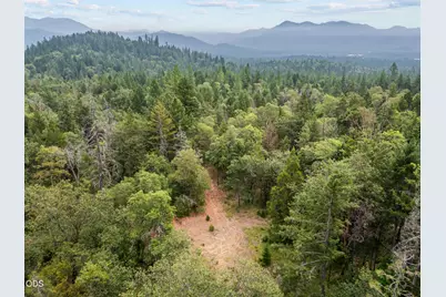 9433 W Evans Creek Road, Rogue River, OR 97537 - Photo 31
