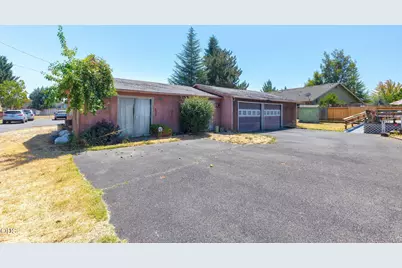 1405 Willow Lane, Grants Pass, OR 97527 - Photo 27