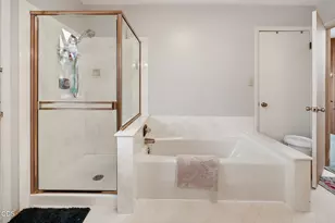 2076 Jasmine Ave, Medford, OR 97501 - Photo 17