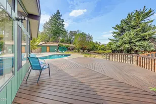 2076 Jasmine Ave, Medford, OR 97501 - Photo 27