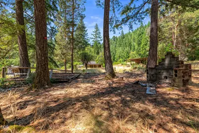 13245 Caves Highway, Cave Junction, OR 97523 - Photo 17