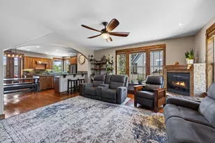 63109 Turret Ct, Bend, OR 97701 - Photo 3